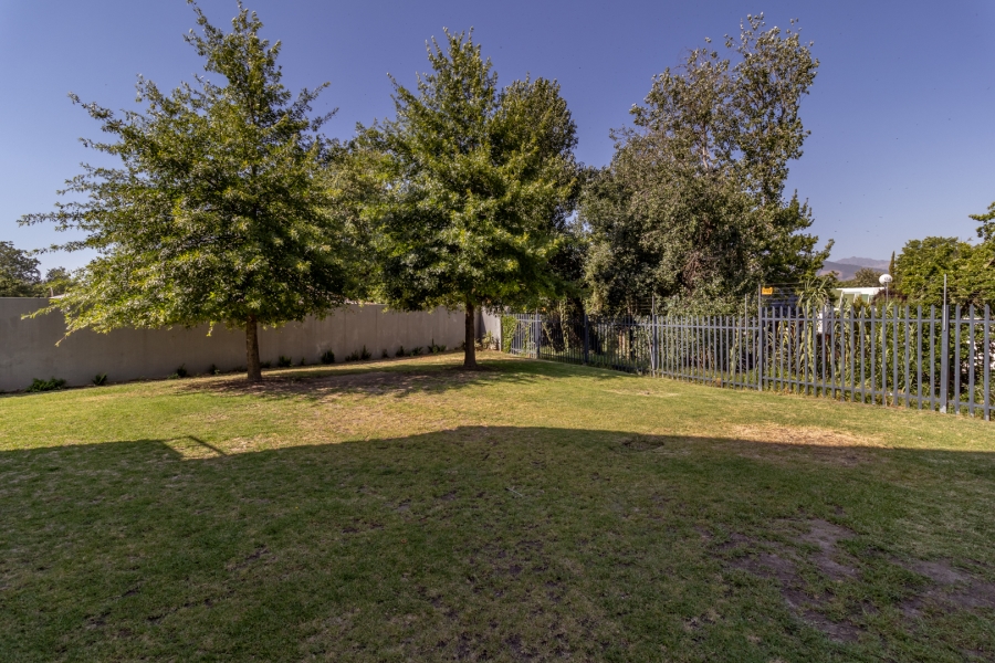 1 Bedroom Property for Sale in Wellington Central Western Cape